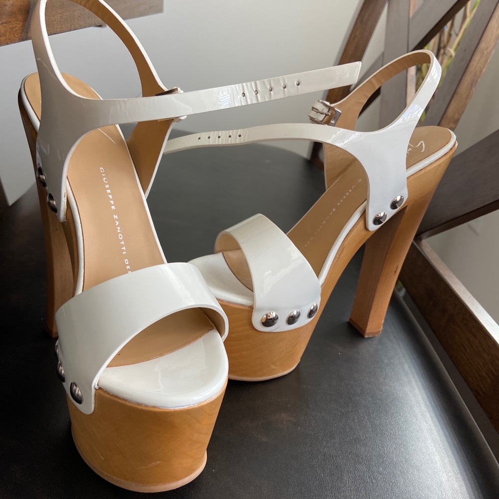 Brand New Giuseppe Zanotti heels